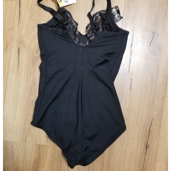 Maidenform Black Lace Embellished Bodysuit Style 1456 Size 36DD - NWT's - Picture 3 of 12